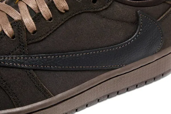 Air Jordan 1 x Travis Scott Retro Low OG SP 'Velvet Brown'