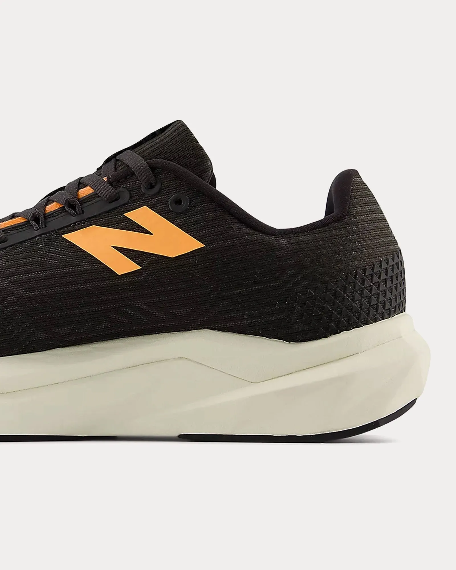 FuelCell Propel v5 Black / Hot Mango / Black Cement Running Shoes