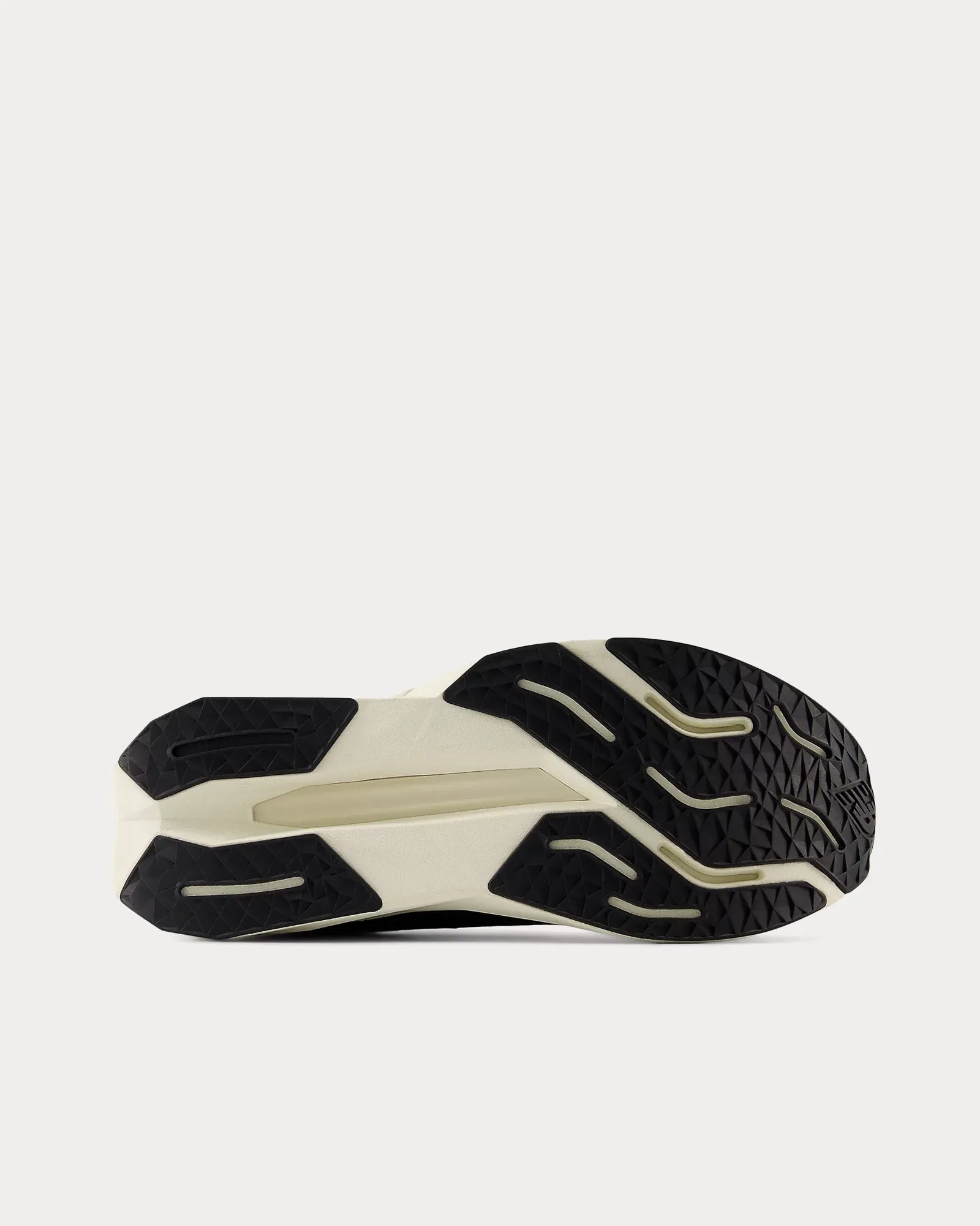 FuelCell Propel v5 Black / Hot Mango / Black Cement Running Shoes