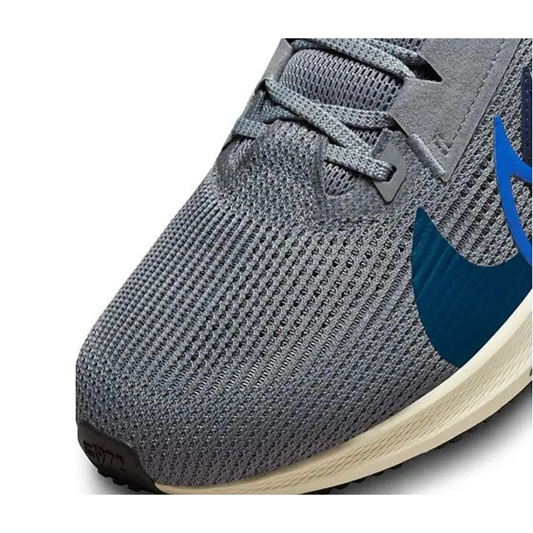 Nike Pegasus 40 Premium Smoke Grey