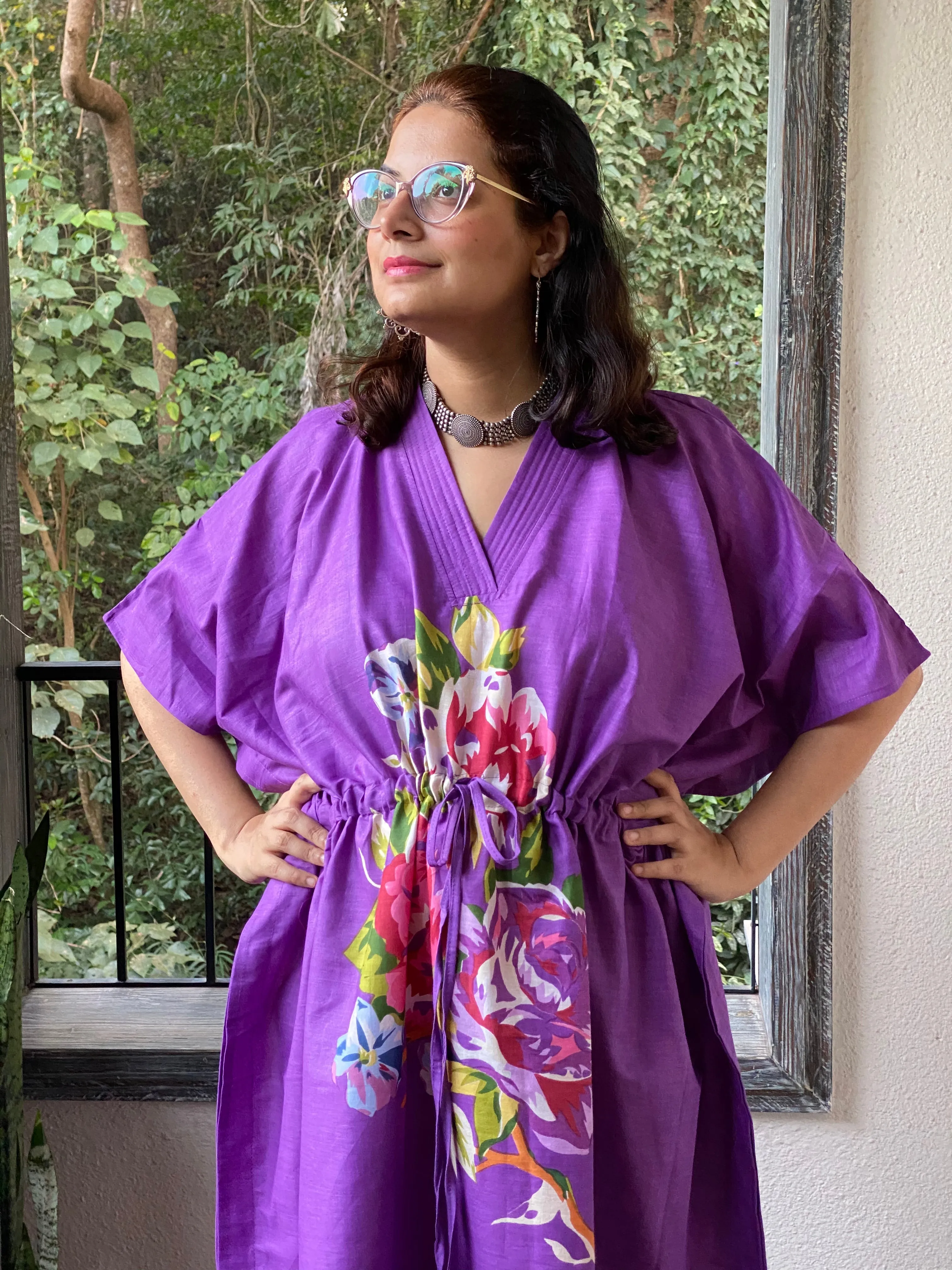 One Long Flower V-Neck, Knee Length, Cinched Waist Kaftan