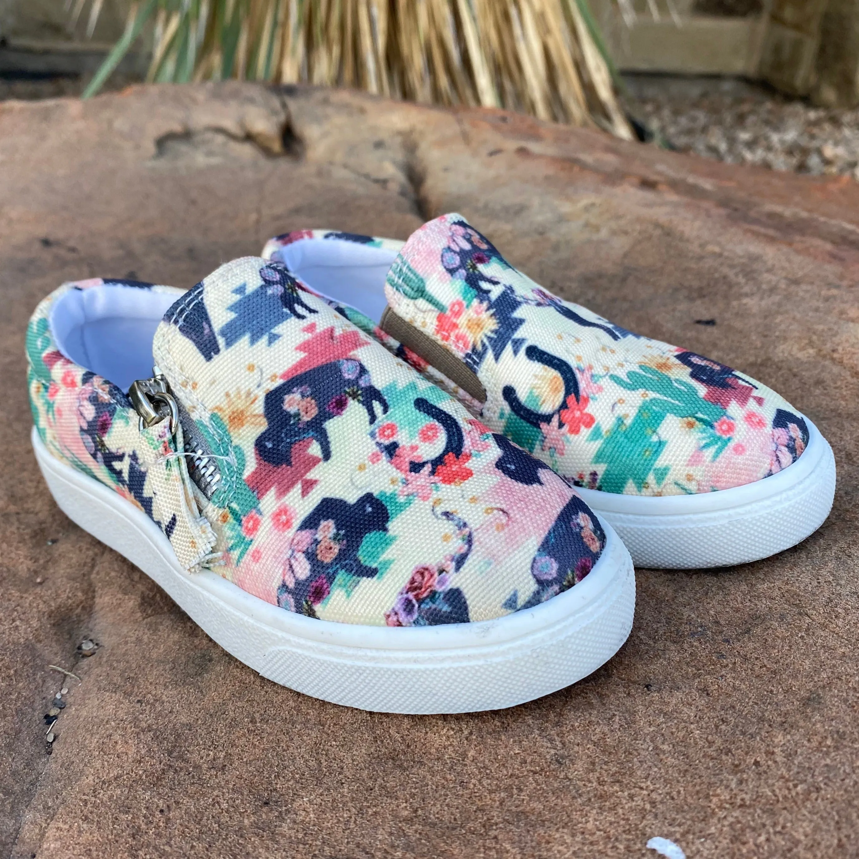 Wild Buffalo Western Sneakers (size 5-9)